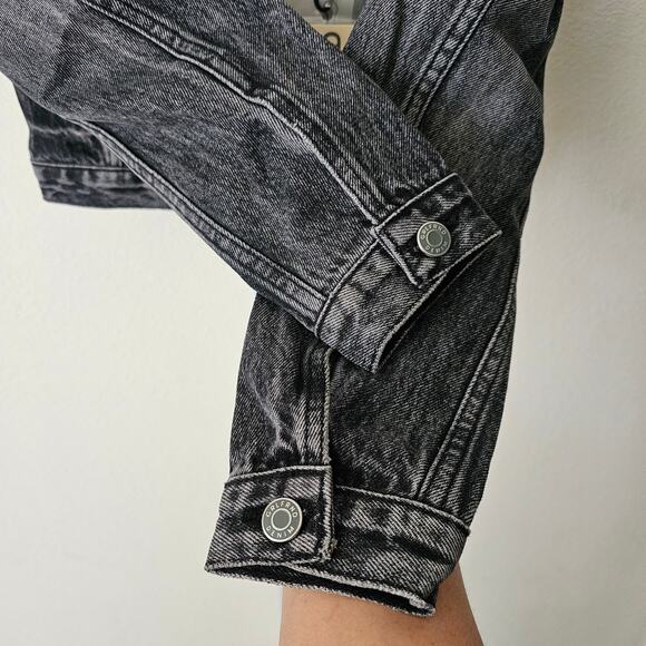 GRLFRND NWT Revolve Maeve Distressed Button Jean Jacket in Phantom Sz XS - Picture 8 of 16